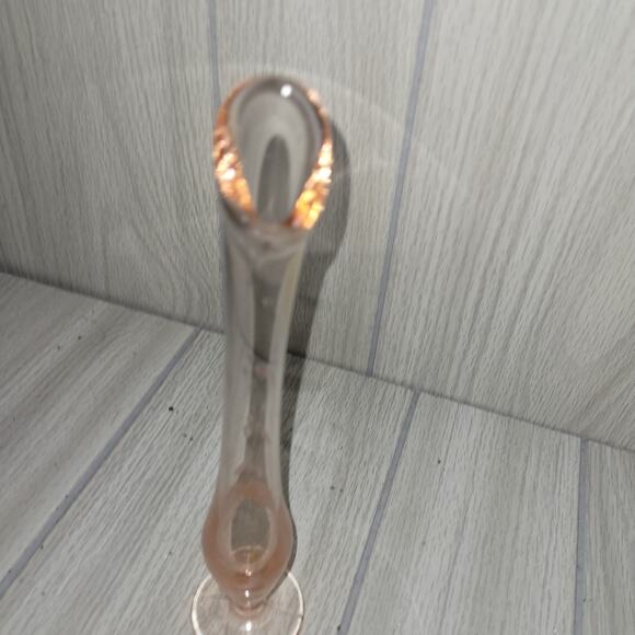 Vntg Pink Depression Swung Glass Fluted Bud Vase With Flower MCM 10" Read - Picture 3 of 9